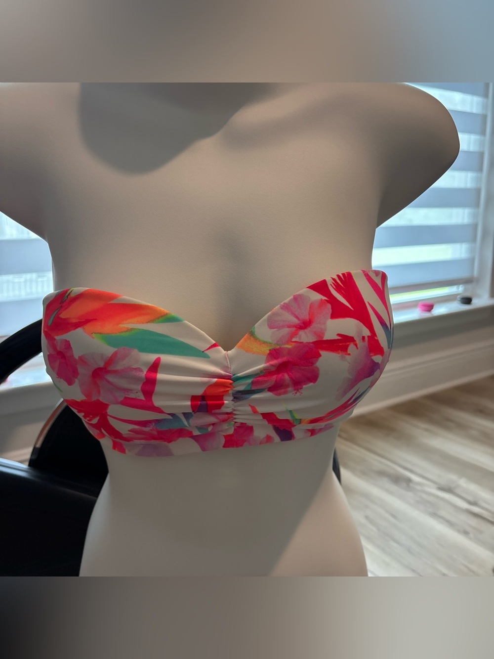 PINK Victoria's Secret Floral Bandeau Bikini Top - Pink Multi